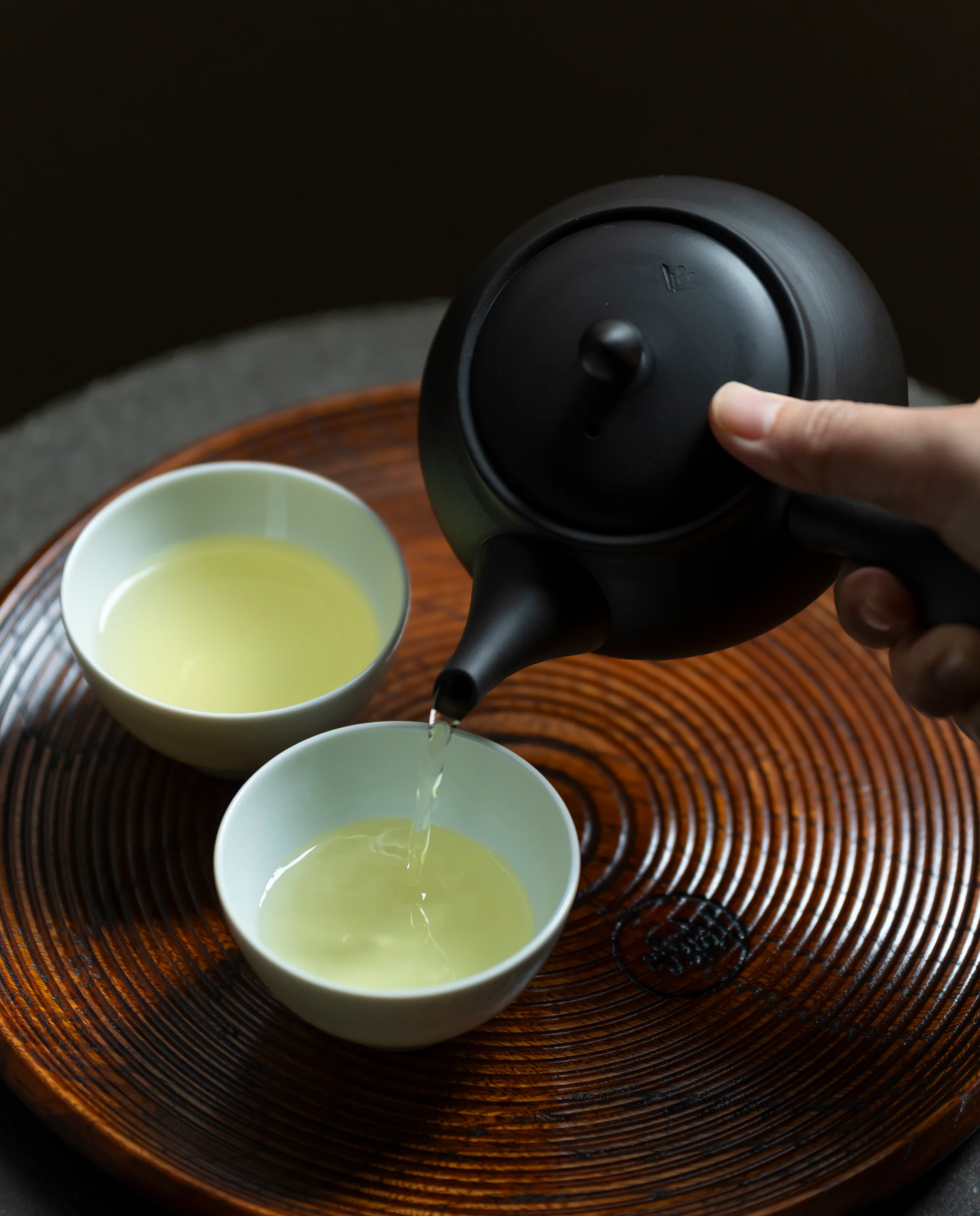 Left-handed Black Kyusu Teapot (Tokoname-yaki) - Image 3