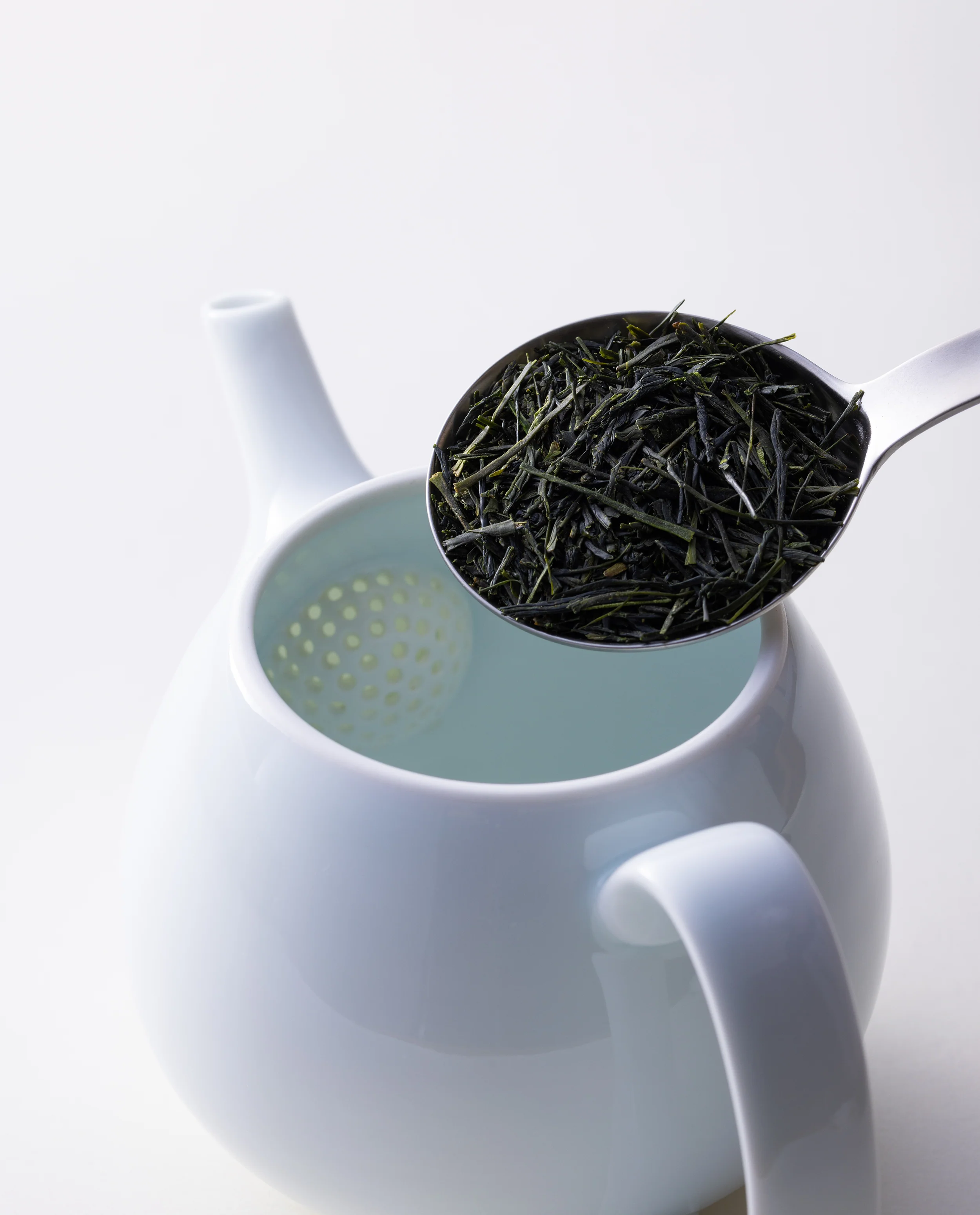 White Porcelain Teapot (Hasami-yaki) - Image 4